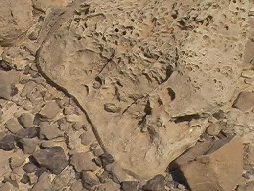 http://www.arkdiscovery.com/sg-still-rockmelt-holes.jpg